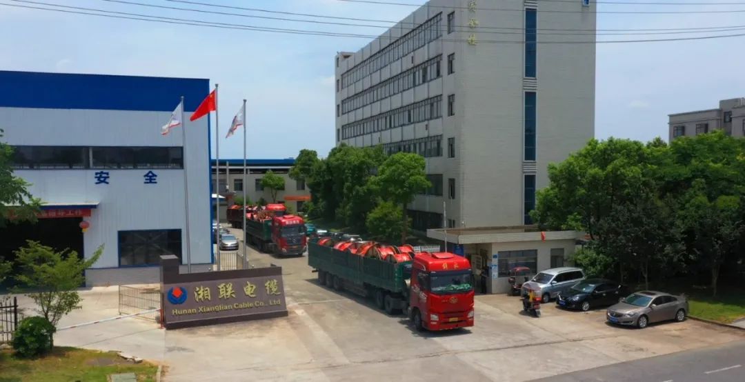 齊心協(xié)力戰高溫 高效服務(wù)保交付 #安全用電你我湘聯(lián)